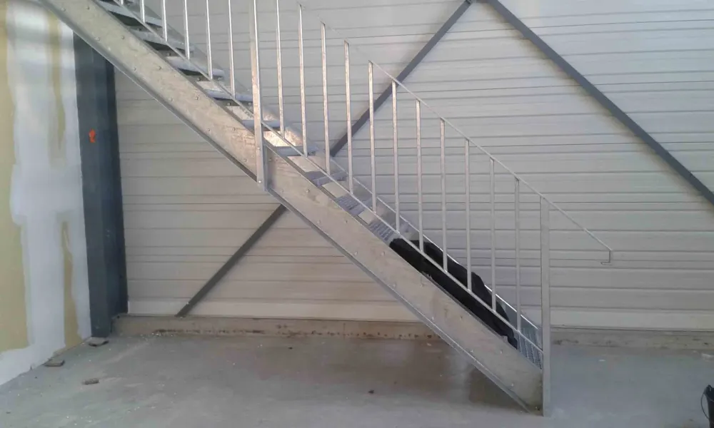 escalier-metal-interieur
